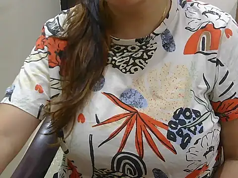 spicy Zara online show from 06/01/26, 10:28