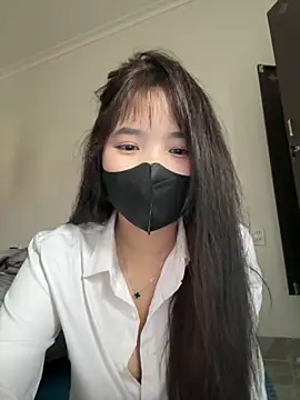 VyVy18 online show from 04/20/26, 08:06
