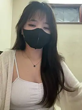 Snapshot of VyVy18 chatting on 07/03/26, 04:30 VyVy18 online show from 07/03/26, 04:30
