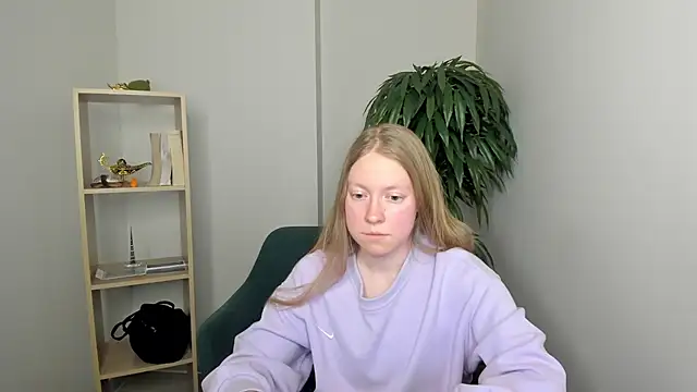 LashandaDevoto online show from 03/15/26, 09:04