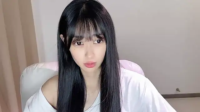 Snapshot of xiaooyee chatting on 05/21/26, 02:35 xiaooyee online show from 05/21/26, 02:35