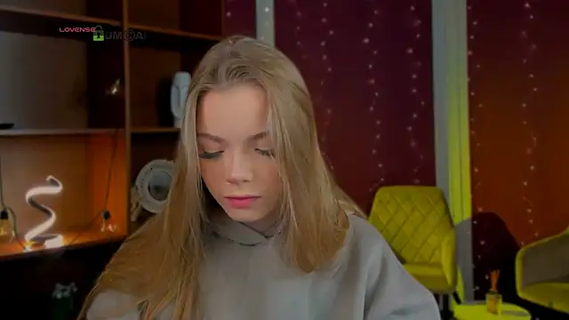 maddy moah online show from 04/25/26, 05:32
