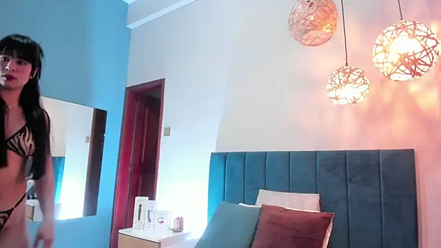 Snapshot of SabrinaWarren_ chatting on 05/27/26, 12:40 SabrinaWarren online show from 05/27/26, 12:40
