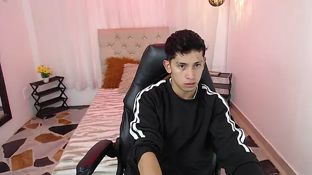 Kei 23 online show from 04/01/26, 12:06