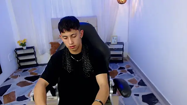 Kei 23 online show from 04/23/26, 10:01