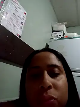 gatinha20257 online show from 05/10/26, 05:51