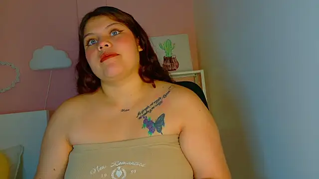 Snapshot of Daphnemoon_ chatting on 04/07/26, 01:00 Daphnemoon online show from 04/07/26, 01:00