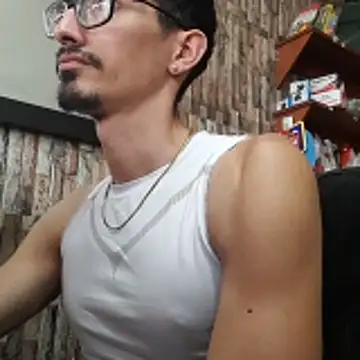 jhosuamoore online show from 04/18/26, 04:33