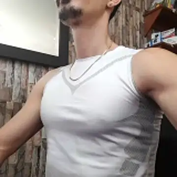 jhosuamoore online show from 04/19/26, 12:48