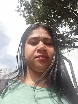 Snapshot of LexyJohnnes_ chatting on 05/18/26, 02:23 LexyJohnnes online show from 05/18/26, 02:23