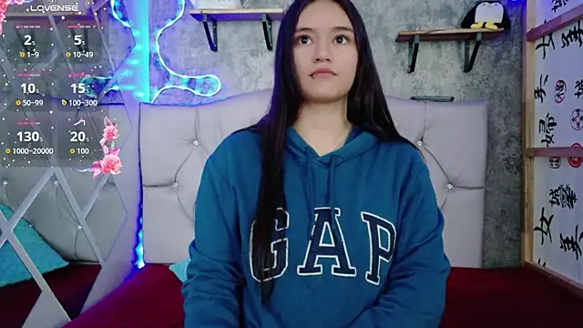 Sophia xoxo1 online show from 04/02/26, 11:41