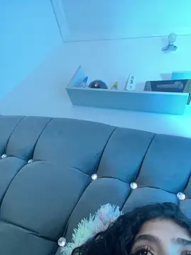 LINDA EF online show from 04/28/26, 08:36