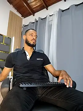 Oliver bigblack cock online show from 04/25/26, 06:16