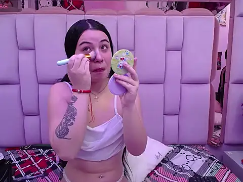 Katherine Squirt  online show from 04/28/26, 03:33