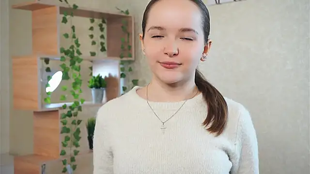 LeighaKind online show from 03/18/26, 10:40