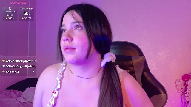 Julieth Caandy online show from 07/03/26, 12:06