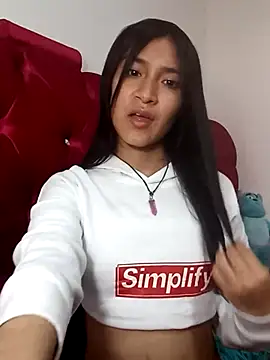 Snapshot of KarolaMendez chatting on 04/08/26, 05:46 KarolaMendez online show from 04/08/26, 05:46