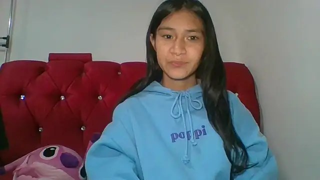 Snapshot of KarolaMendez chatting on 04/30/26, 08:57 KarolaMendez online show from 04/30/26, 08:57