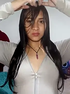 KarolaMendez online show from 07/01/26, 01:07