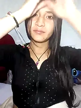 KarolaMendez online show from 07/13/26, 12:02