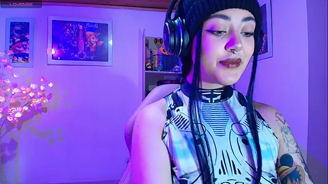 Nanachi uwu online show from 08/08/26, 03:52