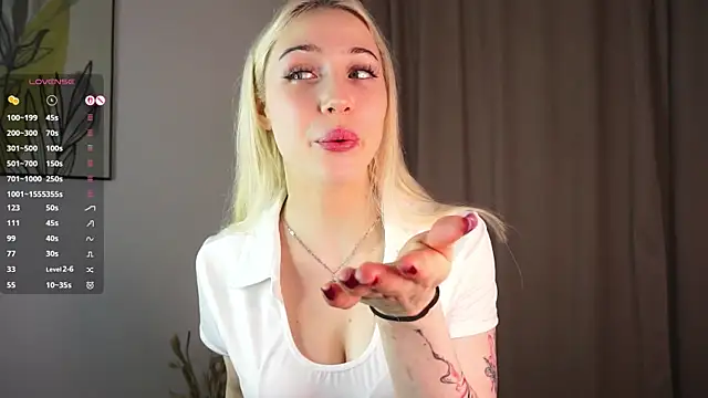 Lynnelsu online show from 04/14/26, 09:54