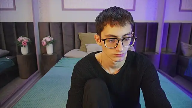 RonBevs online show from 06/04/26, 08:26