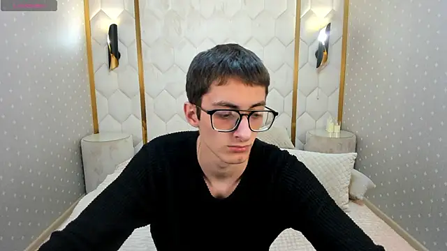 RonBevs online show from 06/10/26, 08:19