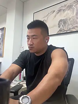 Cunzhangshibage02 online show from 05/05/26, 01:24