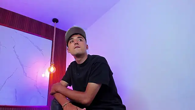 Hadrian Torres online show from 03/12/26, 03:07