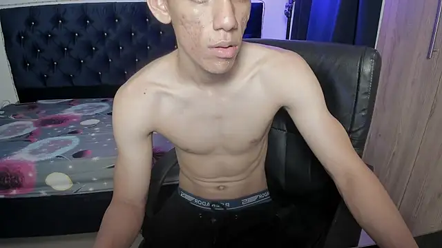 Josy 11 online show from 04/18/26, 01:09