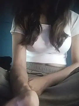Snapshot of Tasty_Cherry chatting on 07/14/26, 01:17 Tasty Cherry online show from 07/14/26, 01:17