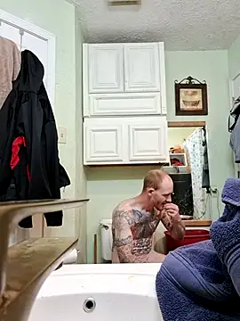 redandjuicy online show from 04/19/26, 02:55