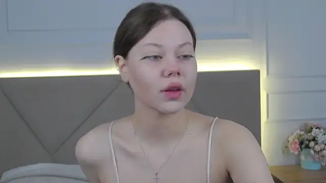 Sophie Rays online show from 04/16/26, 03:51