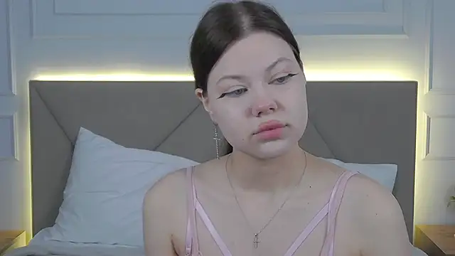 Sophie Rays online show from 04/19/26, 04:01