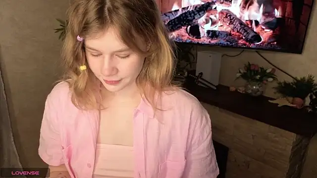 AureliaAngel online show from 05/29/26, 12:08