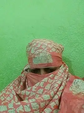 nidhiyadav00 online show from 04/11/26, 08:07