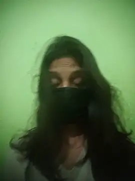 nidhiyadav00 online show from 05/27/26, 05:32