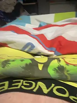 thiago 16v online show from 04/21/26, 11:18