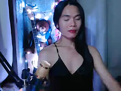 small 13 online show from 03/17/26, 04:43