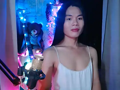 small 13 online show from 03/19/26, 02:32