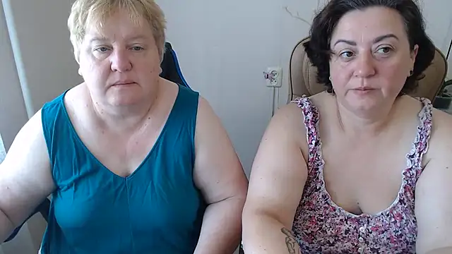 Snapshot of Lindy-Jeanie chatting on 08/06/26, 08:16 Lindy-Jeanie online show from 08/06/26, 08:16