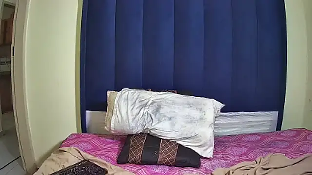 MelaniBbe online show from 04/21/26, 02:51