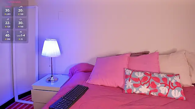 cuttie blondie online show from 07/22/26, 11:35
