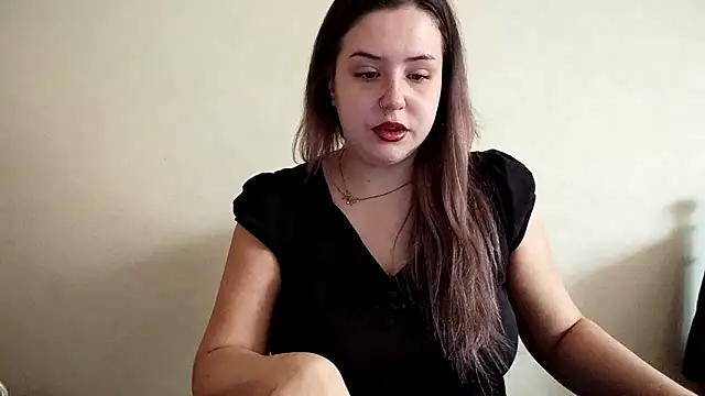 LolaSeduce online show from 04/15/26, 08:21