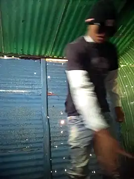 Snapshot of spittingpig1 chatting on 03/16/26, 01:37 spittingpig1 online show from 03/16/26, 01:37