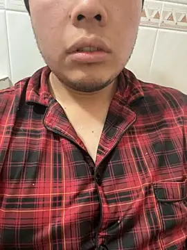 Snapshot of DanielZz69 chatting on 03/23/26, 03:05 DanielZz69 online show from 03/23/26, 03:05