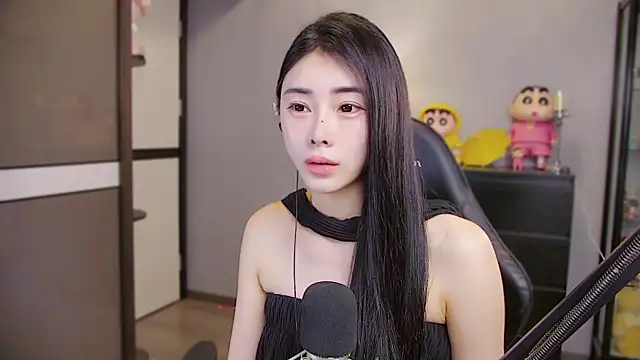Snapshot of XiaoYuBao- chatting on 05/08/26, 04:12 XiaoYuBao- online show from 05/08/26, 04:12