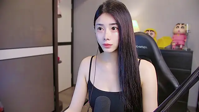 Snapshot of XiaoYuBao- chatting on 05/25/26, 04:13 XiaoYuBao- online show from 05/25/26, 04:13