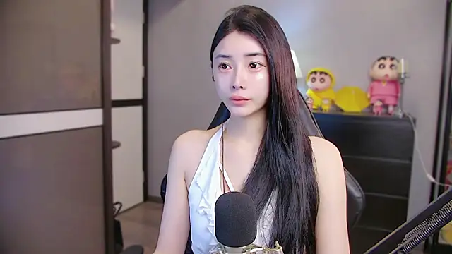 Snapshot of XiaoYuBao- chatting on 06/07/26, 04:33 XiaoYuBao- online show from 06/07/26, 04:33